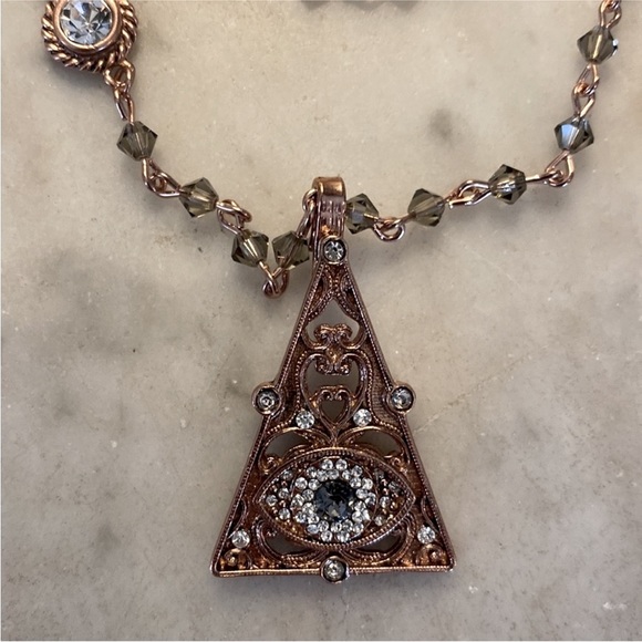 ISO DO NOT BUY Virgin Saints & Angels Magdalena Necklace - Picture 2 of 6